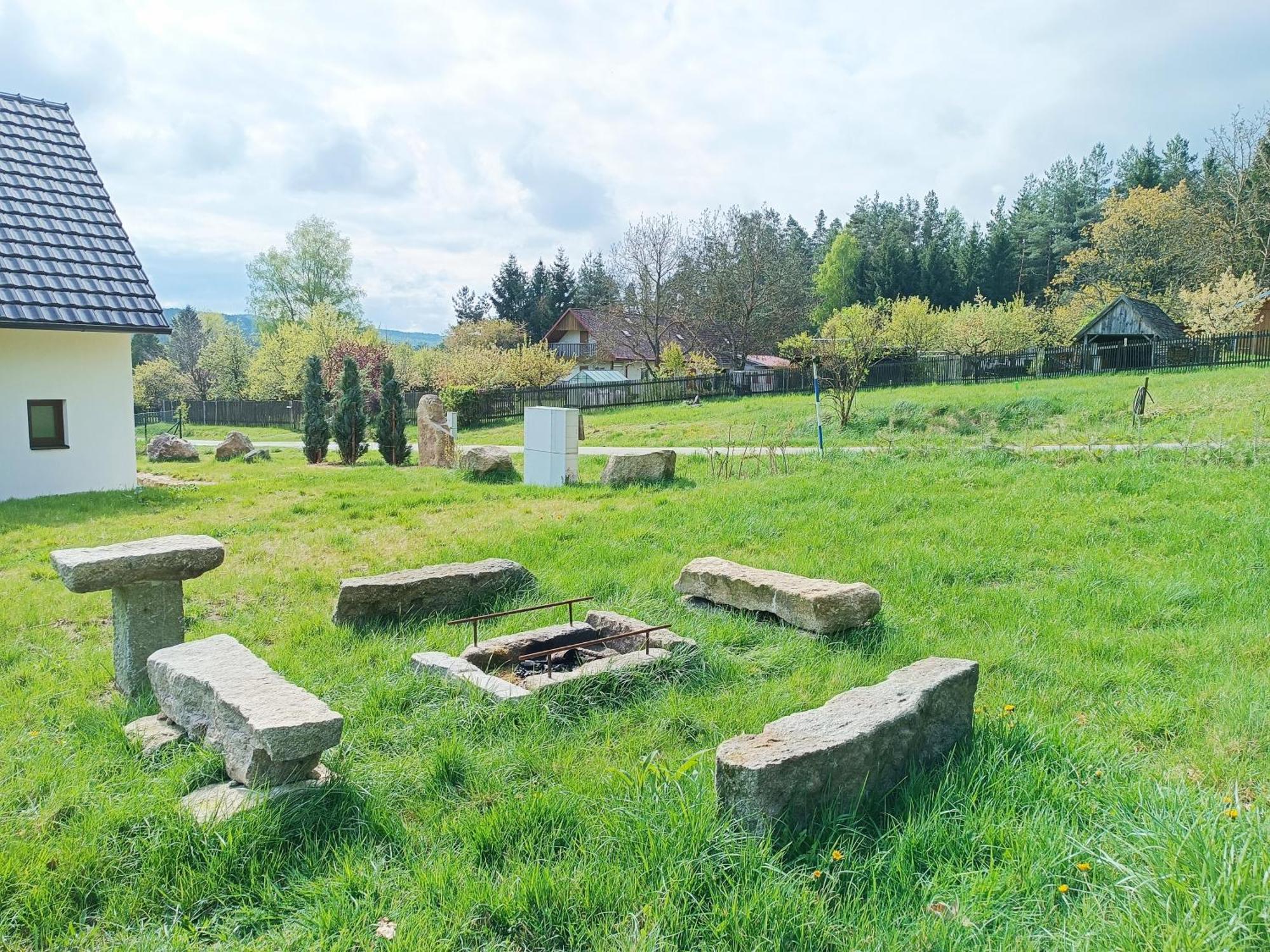 Villa Klidna Lokalita Na Kraji Lesa, Cely Dum S Uschovnu Kol Nová Bystřice Exterior foto